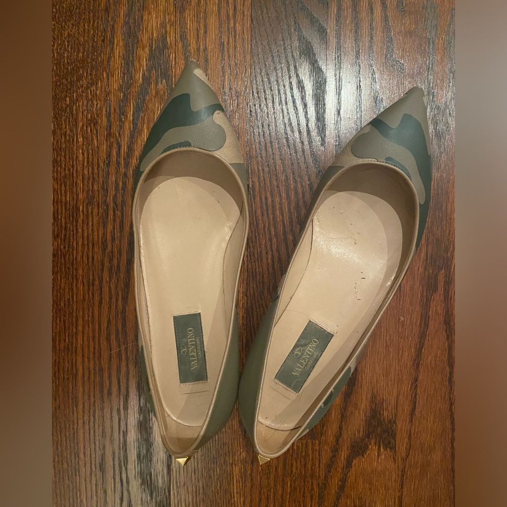 Valentino Garavani Camo Pointed-Toe Ballet Flats in Green and Tan